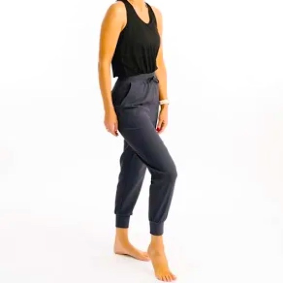 Zyia Active Slate Edge Charcoal Gray Ribbed Jogger | Size M - Picture 1 of 3